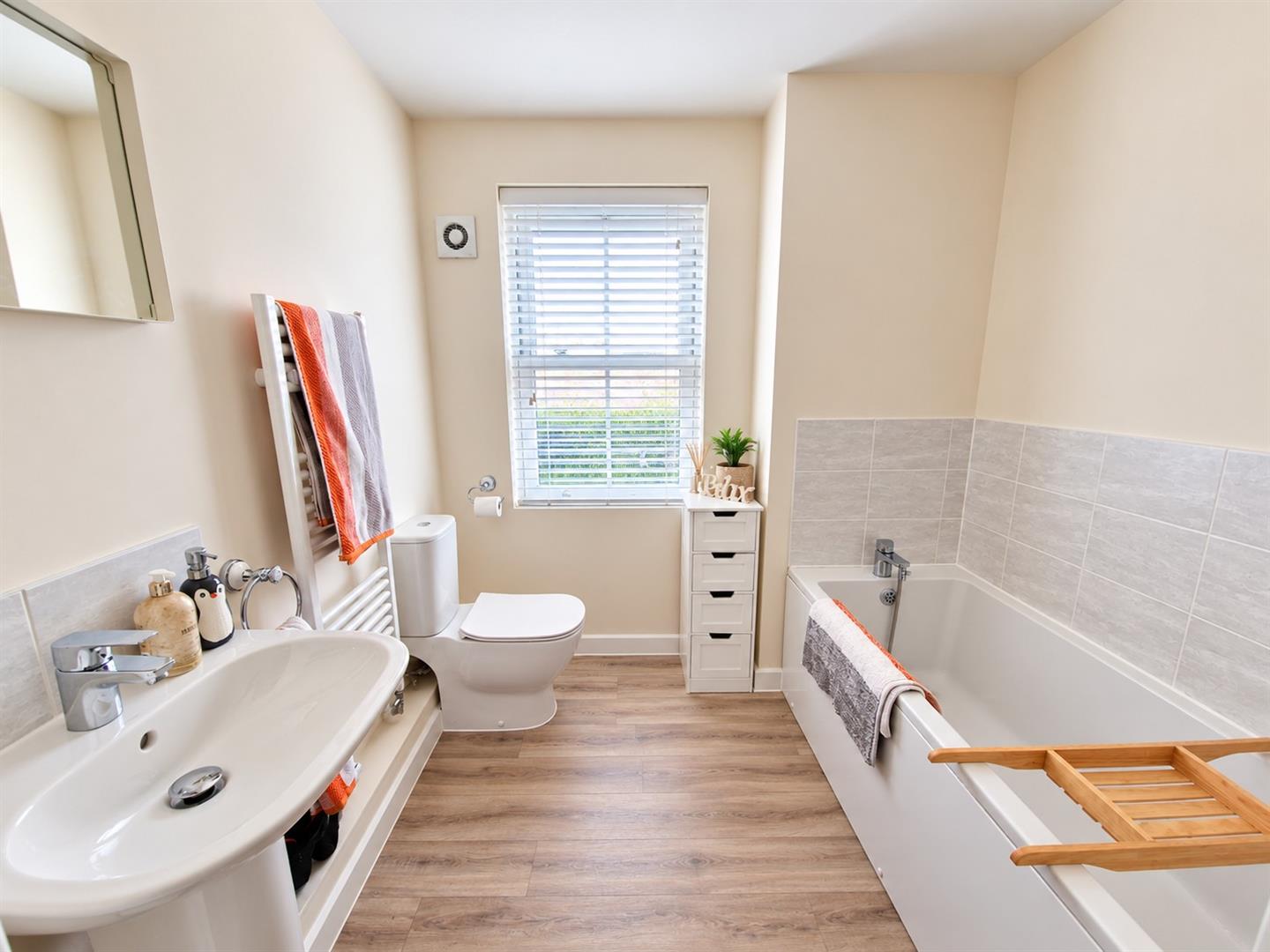 Anglia Way, Great Denham, Bedford
